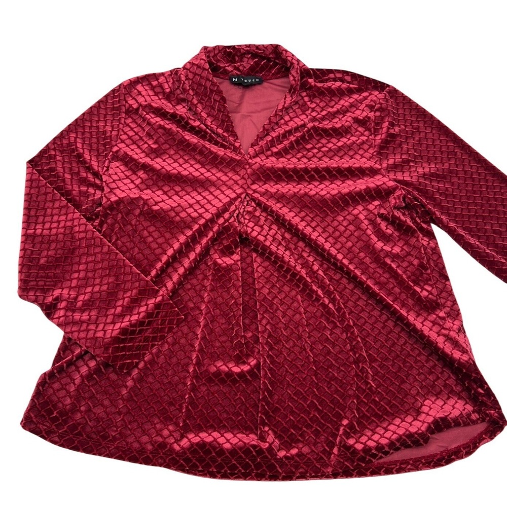 N‎ TOUCH Women's Velvet Burnout Textured V Neck Long Sleeve Top Size M